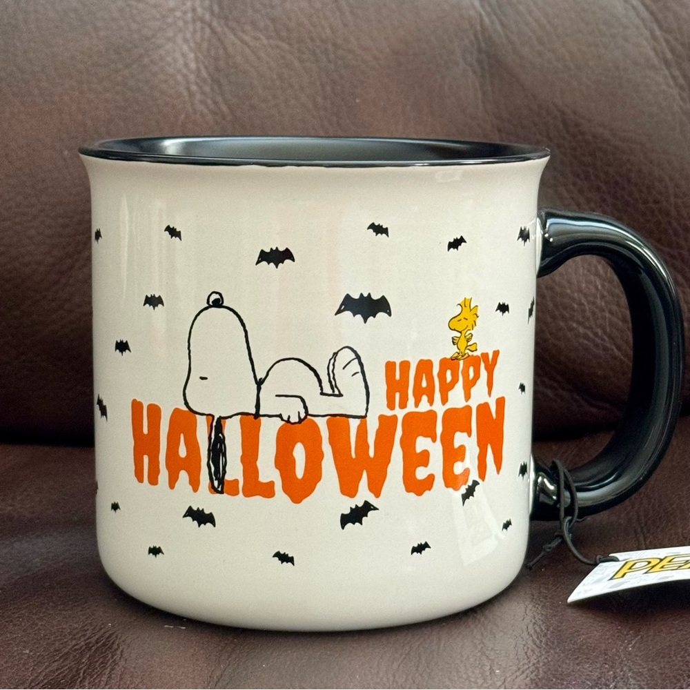 Peanuts Happy Halloween Snoopy & Woodstock with Bats 21oz Ceramic Mug